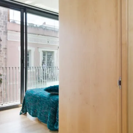 Image 11 - Carrer de Joan Blanques, 6, 08012 Barcelona, Spain - Apartment for rent