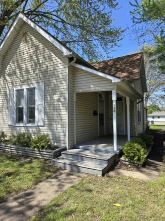 Buy this 2 bed house on 1162 West 4th Street in Anderson, IN 46016