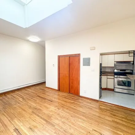 Rent this 3 bed apartment on 89 Irving Place in New York, NY 11238