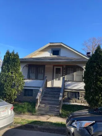 Buy this 2 bed house on 550 Reinhard Ave in Columbus, Ohio