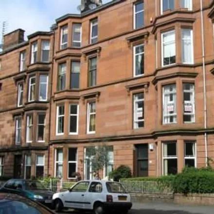 Rent this 2 bed apartment on Waverley Gardens in Glasgow, G41 2DN