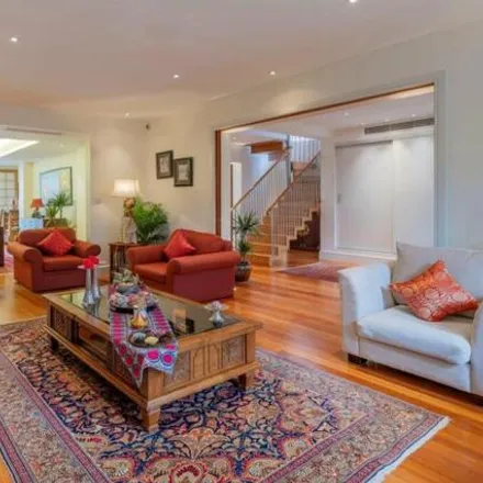 Image 2 - Vale Close, London, W9 1RR, United Kingdom - House for sale