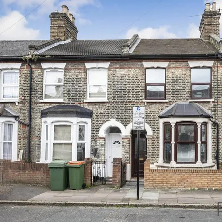 Rent this 4 bed townhouse on 52 Louise Road in London, E15 4NW