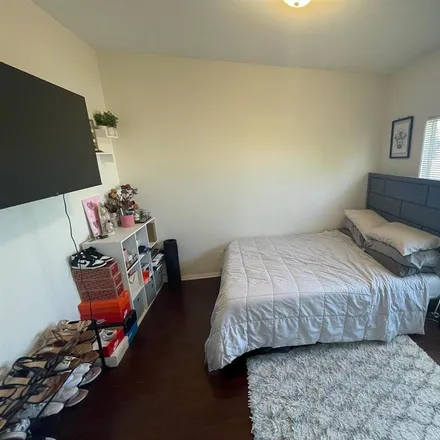 Image 5 - 6913 Laurel Canyon Boulevard, Los Angeles, CA 91605, USA - Room for rent