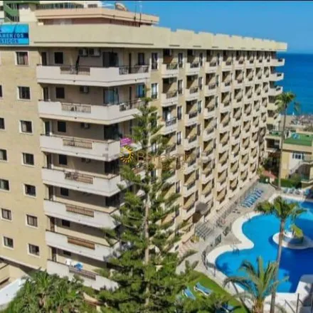 Image 6 - Palm Beach, Calle Las Deblas, 29640 Fuengirola, Spain - Apartment for rent