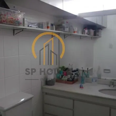 Buy this 3 bed apartment on Rua das Hortências 292 in Mirandópolis, São Paulo - SP