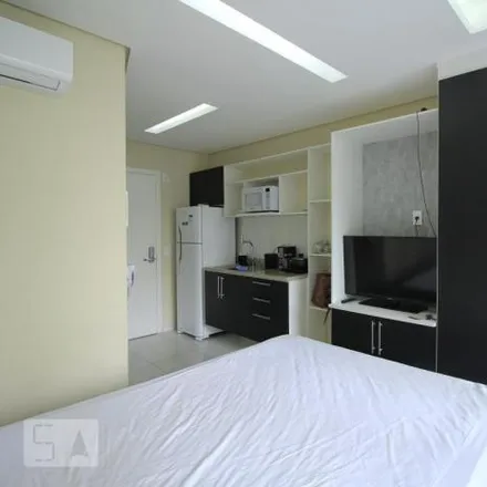 Rent this 1 bed apartment on Edifício Setin Downtown in Rua Tabatinguera 462, Glicério