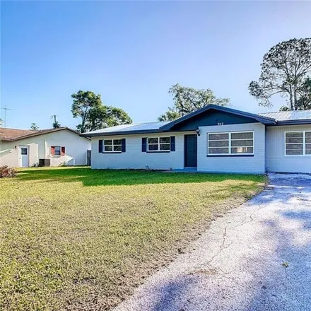 Buy this 3 bed house on 990 Cedar Drive in Brooksville, Hernando County