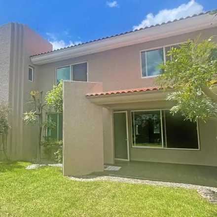 Buy this 3 bed house on Boulevard Puerta de Hierro in Pontevedra, 45116 Zapopan