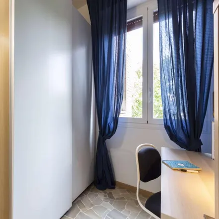 Rent this 6 bed room on Via Lorenteggio in 84, 20146 Milan MI