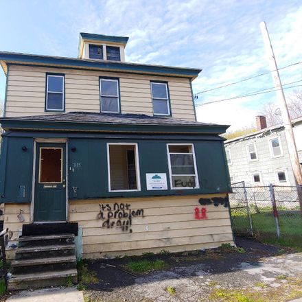 Rent this 5 bed house on 315 Richmond Avenue in Syracuse, NY 13204