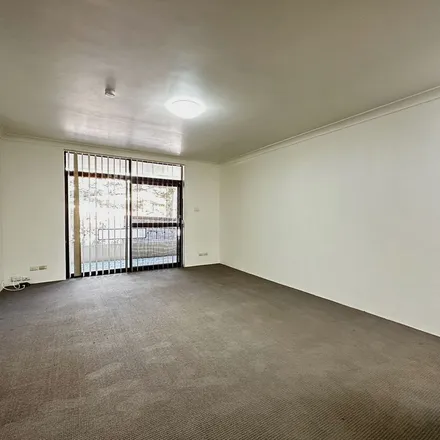 Image 5 - 2 Nelson Street, Penshurst NSW 2222, Australia - Apartment for rent