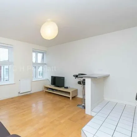 Image 1 - Goldfinch Court, 713 Finchley Road, Childs Hill, London, NW11 8AT, United Kingdom - Room for rent