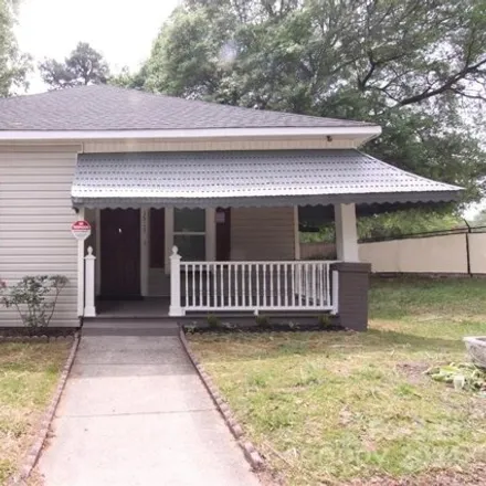 Buy this 3 bed house on 1431 Fostoria Drive in Gastonia, NC 28054