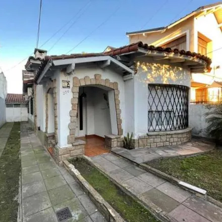 Buy this 3 bed house on José María Moreno 202 in Partido de Morón, Haedo
