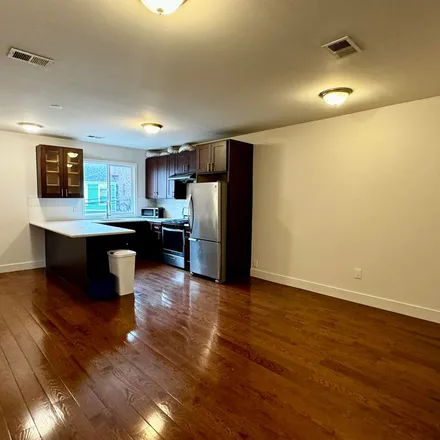 Image 6 - 137 New York Avenue, Jersey City, NJ 07307, USA - Apartment for rent
