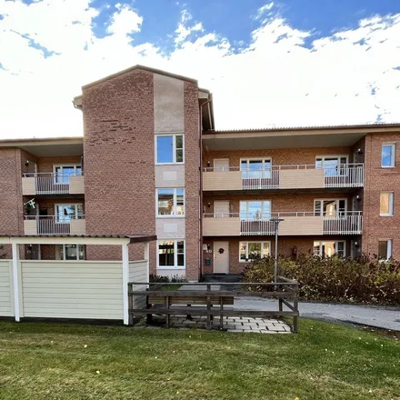 Rent this 4 bed apartment on Moröbackevägen in 931 50 Skellefteå, Sweden