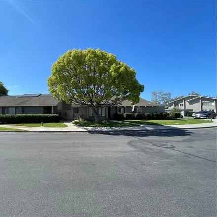 Image 2 - 20800 Greenfield Lane, Huntington Beach, CA 92646, USA - Condo for rent