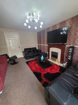 Image 3 - 22 Stanbrook Street, Manchester, M19 3JY, United Kingdom - House for rent