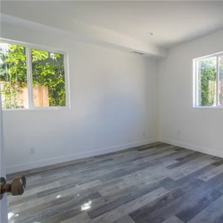 Image 8 - 5126 Riverton Avenue, Los Angeles, CA 91602, USA - House for rent