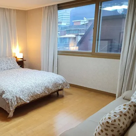 Rent this 3 bed condo on Yongsan-gu in Seoul, South Korea