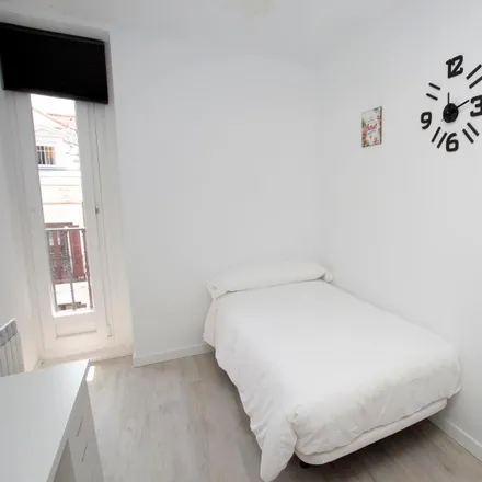 Image 1 - Madrid, Hostal Alicante, Calle del Arenal, 16, 28013 Madrid - Room for rent