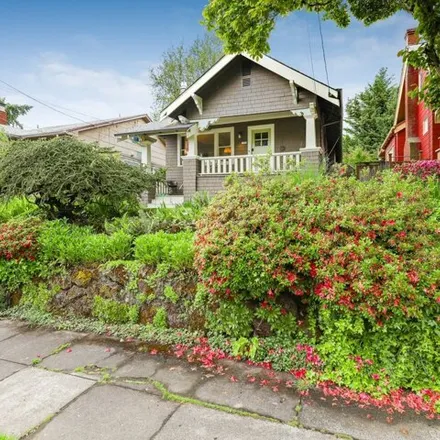 Image 1 - 1832 SE 52nd Ave, Portland, Oregon, 97215 - House for sale