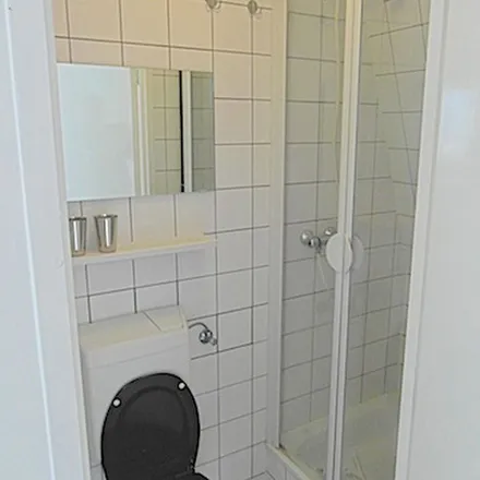 Rent this 2 bed apartment on unnamed road in Utrecht, Netherlands