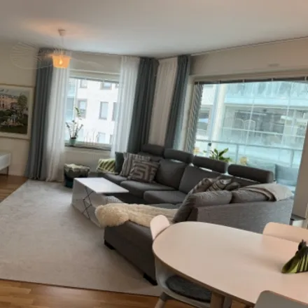 Rent this 3 bed apartment on Smalbäcksgatan 4C in 722 24 Västerås, Sweden