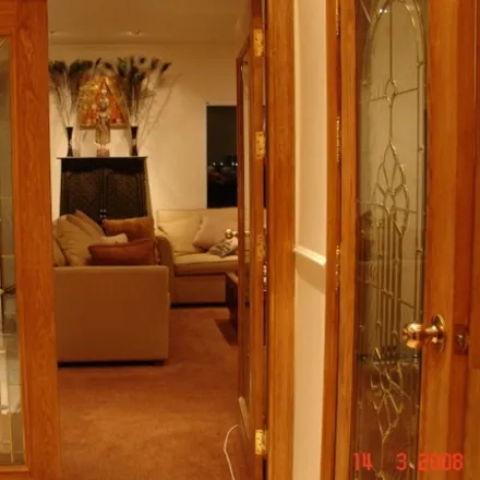 Image 3 - Soi Charoen Rungruaeng 3, Bang Na District, Bangkok 10260, Thailand - Apartment for sale