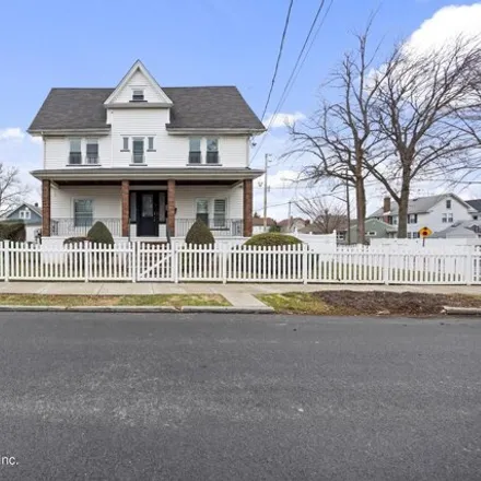 Buy this 8 bed house on 202 Dickie Avenue in New York, NY 10314