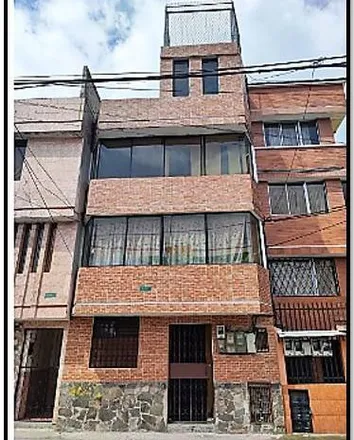 Buy this 6 bed house on Juan Arauz in 170528, Quito