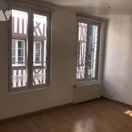 Image 5 - 20 Rue Marie Curie, 76000 Rouen, France - Apartment for rent