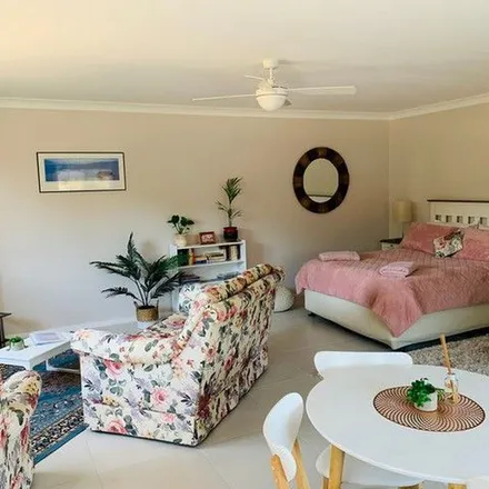 Image 2 - De Salis Drive, Junee North NSW 2663, Australia - Apartment for rent
