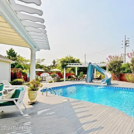 Image 6 - West Central Avenue, South Mantoloking Beach, Brick Township, NJ 08738, USA - House for rent