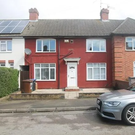 Rent this 3 bed townhouse on Milton Street North in Northampton, NN2 7DB