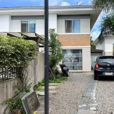 Buy this 2 bed house on Rua Vista do Sol in Campeche, Florianópolis - SC