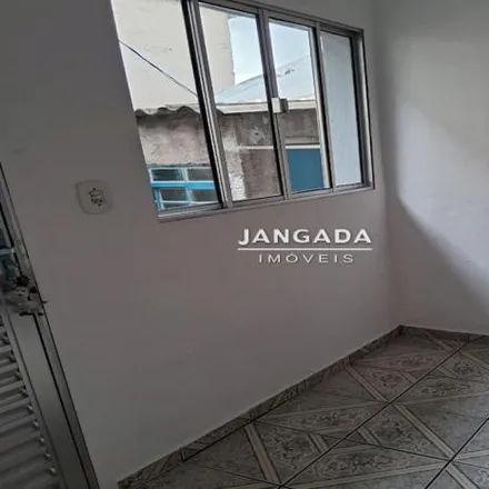 Rent this 2 bed house on Rua Francisco Leonel dos Santos in Padroeira, Osasco - SP