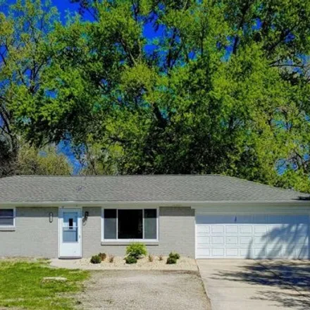 Buy this 3 bed house on 1598 North Pierson Avenue in West Peoria, Peoria County