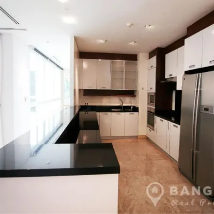 Image 1 - Bangkok City Hall, Dinso Road, Phra Nakhon District, 10200, Thailand - Apartment for rent