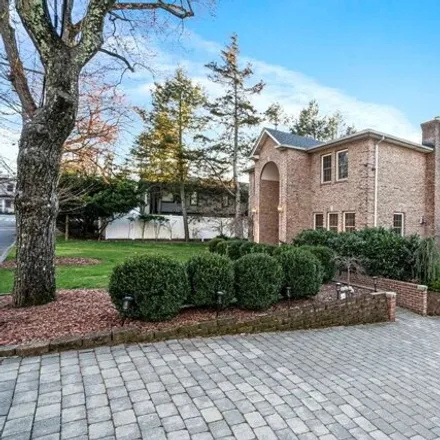 Buy this 4 bed house on 176 Chestnut Avenue in Closter, Bergen County