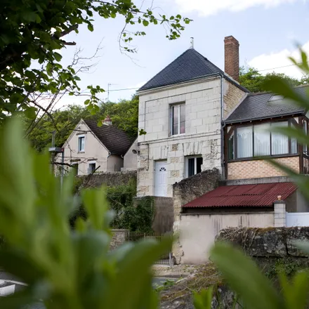 Rent this 2 bed house on 5 Impasse du Roc in 37150 Civray-de-Touraine, France