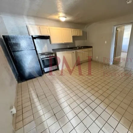 Image 3 - 450 W Picacho Ave, Unit #1.5 - Apartment for rent