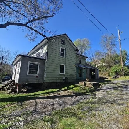 Image 2 - 93 Market Street, Dunnstown, Woodward Township, PA 17745, USA - House for sale