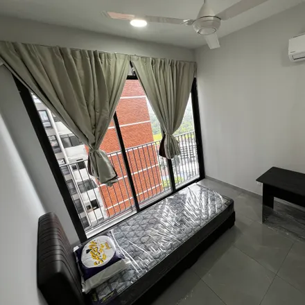 Rent this 1 bed apartment on The Birch in Jalan Rambai, Million Garden