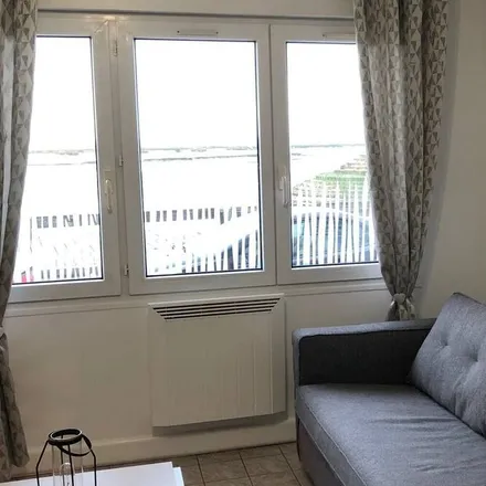 Rent this studio apartment on 80230 Saint-Valery-sur-Somme