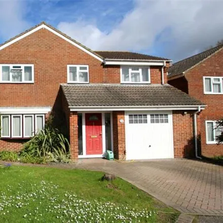 Buy this 5 bed house on Kingfisher Close in Hamble-le-Rice, SO31 4PE