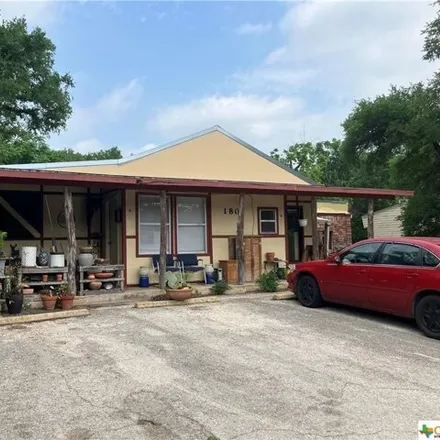 Image 2 - 1812 Hunter Road, San Marcos, TX 78666, USA - House for sale