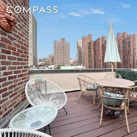 Rent this 1 bed condo on 1724 2nd Ave Apt 7D in New York, 10128