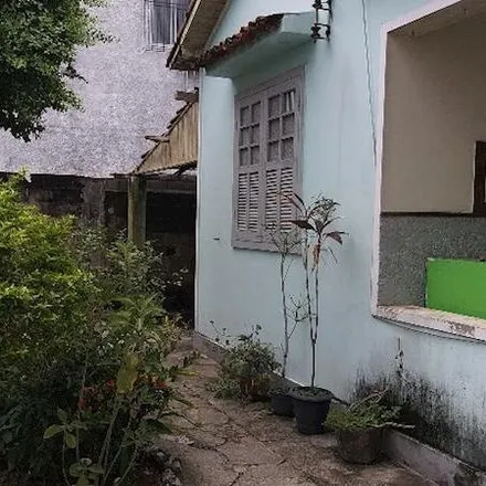 Buy this 2 bed house on Rua João Cesarino in Alcântara, São Gonçalo - RJ